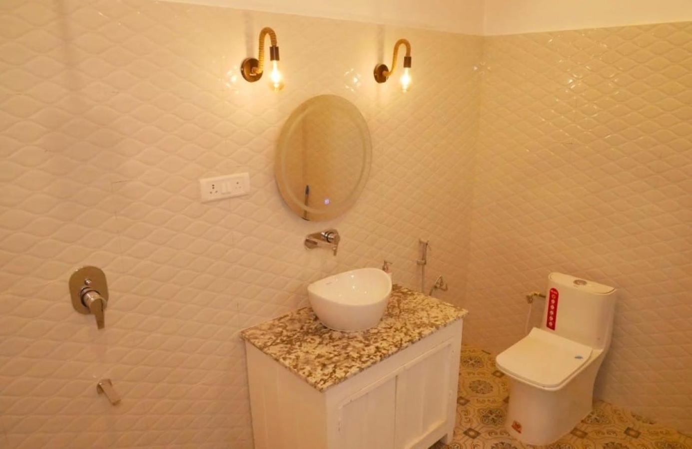 Janki Kunj Varanasi- 3 Room Home Exteriör bild